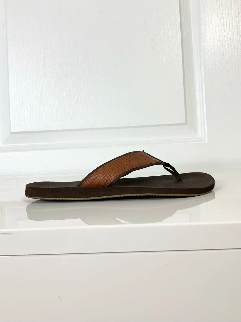 DOCKERS Sandals Men 10 Brown Flip-Flops Thong Slip-On